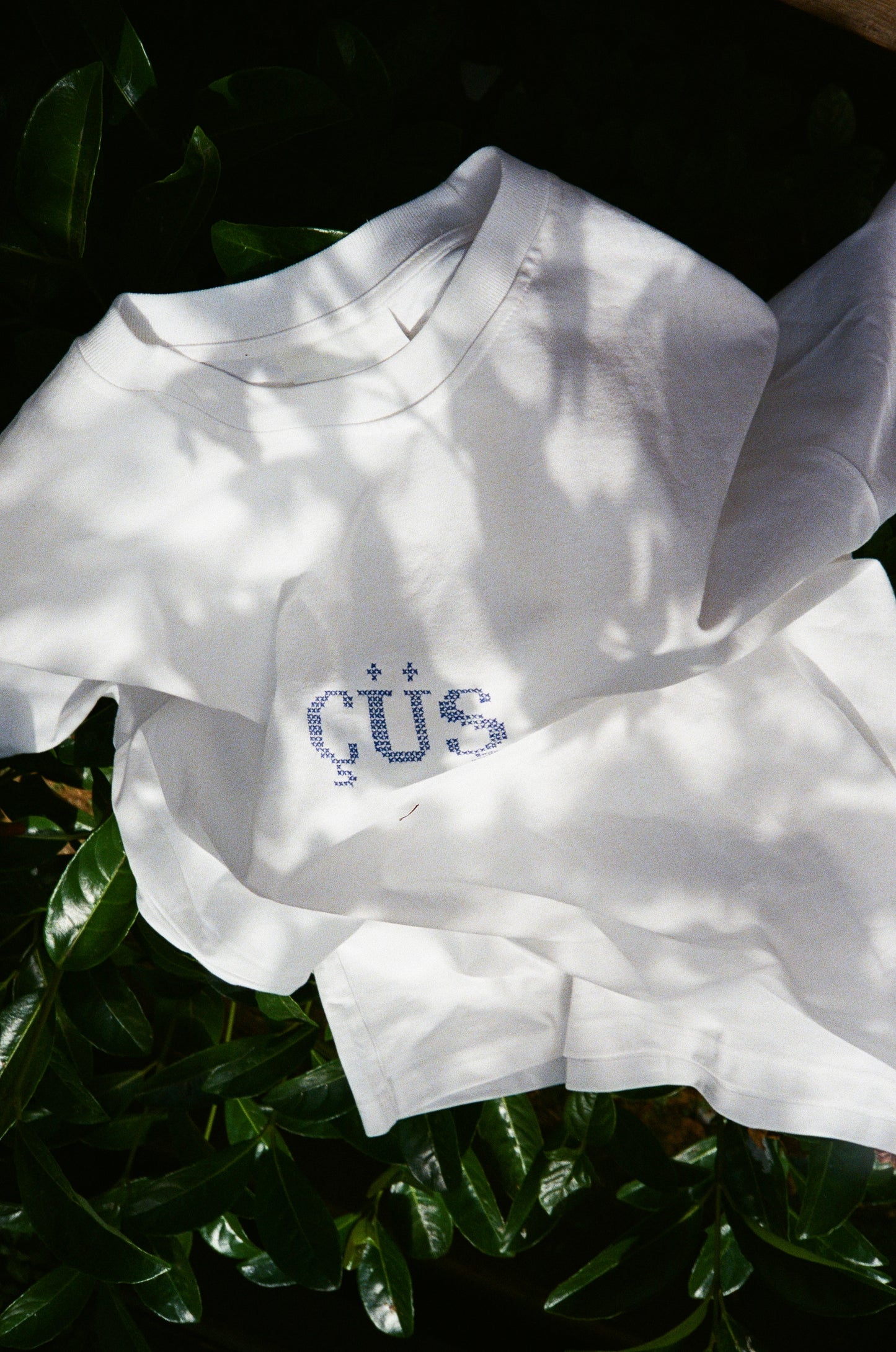 T-SHIRT "ÇÜŞ"